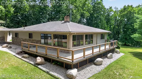 Exterior - 2456 Chilson Rd, Genoa, MI 48843 photo 7 of 8