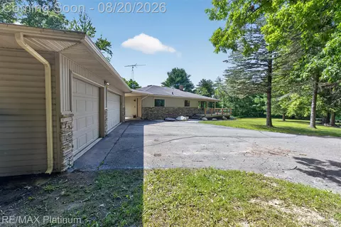 Exterior - 2456 Chilson Rd, Genoa, MI 48843 photo 8 of 8