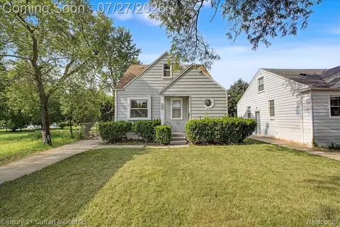 711 Lincoln Ave, Lincoln Park, MI 48146