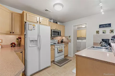 Kitchen - 45623 Gable Dr, Macomb, MI 48044 photo 1 of 3