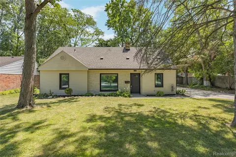 428 Girard Ave, Royal Oak, MI 48073