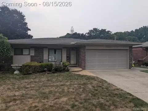 35209 Cathedral Dr, Sterling Heights, MI 48312