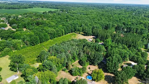 000 Gillette, Flushing, MI 48433 photo 6