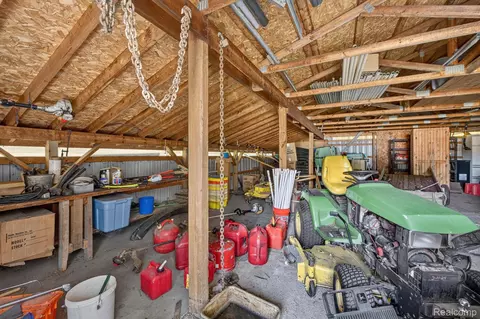000 Gillette, Flushing, MI 48433 photo 29