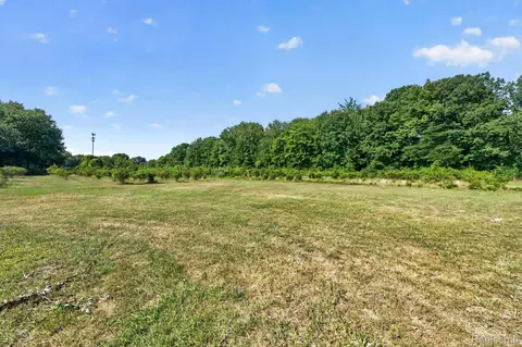 000 Gillette, Flushing, MI 48433 photo 12