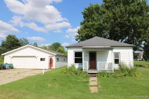 9984 Silverwood Rd, Dayton, MI 48760