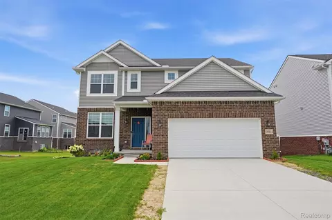 58814 Falabella Dr, Lyon, MI 48178