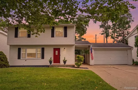 105 Highlake Ave, Ann Arbor, MI 48103