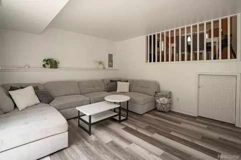 Living - 4792 Broadway St, Commerce, MI 48382 photo 1 of 1