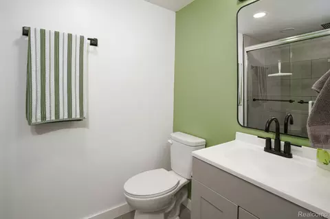Bath - 4792 Broadway St, Commerce, MI 48382 photo 1 of 2