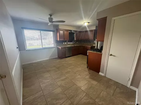 Other - 28653 Gilbert Dr, Warren, MI 48093 photo 2 of 3
