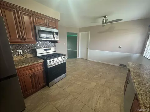 Kitchen - 28653 Gilbert Dr, Warren, MI 48093 photo 2 of 4