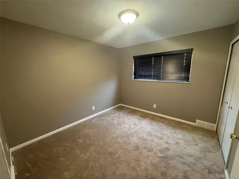Bedroom - 28653 Gilbert Dr, Warren, MI 48093 photo 1 of 3