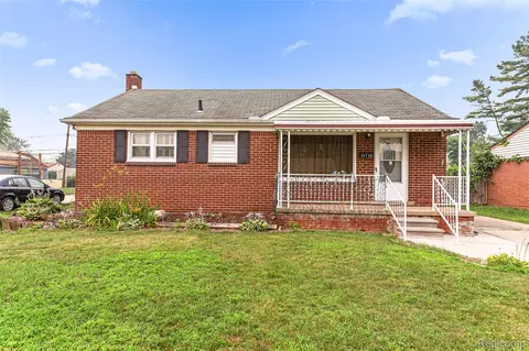 31535 Rush St, Garden City, MI 48135