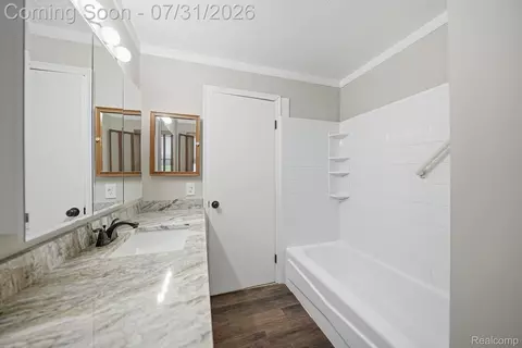 Bath - 32504 Wareham Dr, Warren, MI 48092 photo 2 of 3