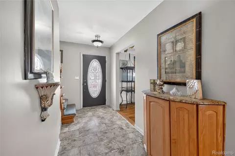 Entry Way - 14246 Williamsburg Dr, Riverview, MI 48193 photo 1 of 1