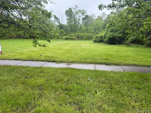 000 Merriman Rd, Romulus, MI 48174 photo 4
