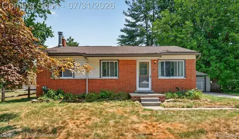 18180 Deering St, Livonia, MI 48152