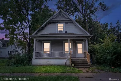 1910 Prospect St, Lansing, MI 48912