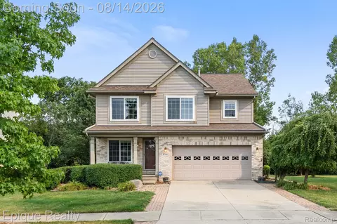 8266 S Warwick Ct, Superior, MI 48198