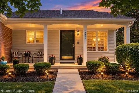 19337 Mandarin Dr, Roseville, MI 48066