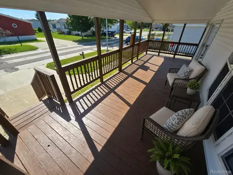 Exterior - 305 Aspen Ln, Dundee, MI 48131 photo 3 of 3