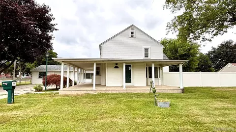 25000 Ann Arbor Trl, Dearborn Heights, MI 48127