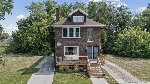 576 Manistique St, Detroit, MI 48215