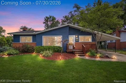 14630 Melrose St, Livonia, MI 48154
