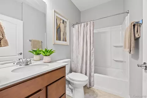 Bath - 4047 Brookside, Canton, MI 48188 photo 2 of 2