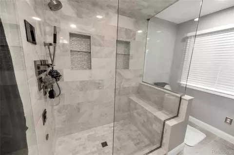Bath - 21797 Sabrina Dr, Macomb, MI 48044 photo 4 of 4
