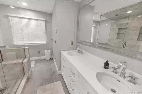 Bath - 21797 Sabrina Dr, Macomb, MI 48044 photo 3 of 4