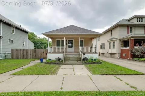 567 Superior Blvd, Wyandotte, MI 48192