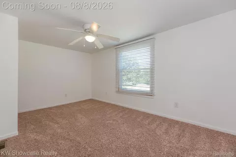 Bedroom - 281 Broadway, Springfield, MI 48350 photo 4 of 7