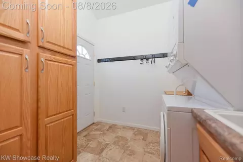 Other - 281 Broadway, Springfield, MI 48350 photo 8 of 16