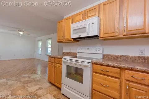Kitchen - 281 Broadway, Springfield, MI 48350 photo 3 of 3