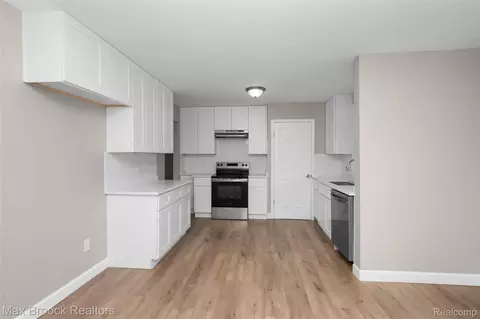 Other - 18904 Mallina St, Grosse Pointe, MI 48236 photo 7 of 12