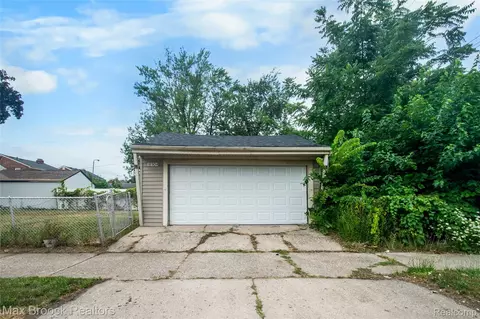 Other - 18904 Mallina St, Grosse Pointe, MI 48236 photo 11 of 12