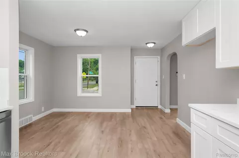 Other - 18904 Mallina St, Grosse Pointe, MI 48236 photo 8 of 12