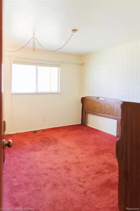 Bedroom - 4394 Apache Dr, Burton, MI 48509 photo 1 of 3