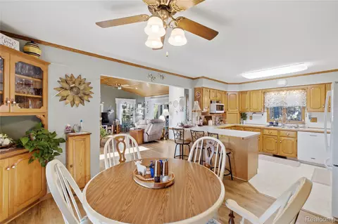 Dining - 856 N Hemlock Rd, Richland, MI 48626 photo 2 of 2