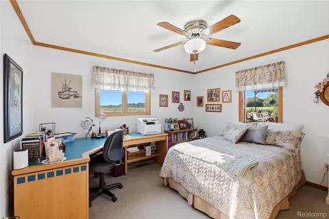 Bedroom - 856 N Hemlock Rd, Richland, MI 48626 photo 2 of 4