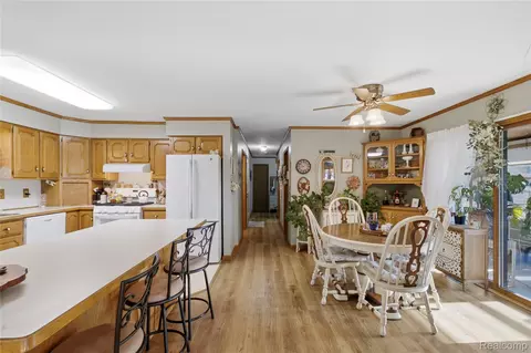 Dining - 856 N Hemlock Rd, Richland, MI 48626 photo 1 of 2