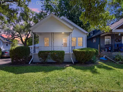 1063 Mayflower Ave, Lincoln Park, MI 48146