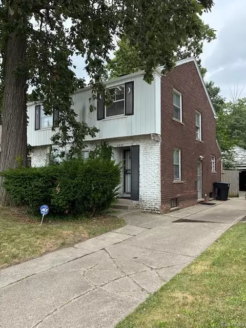 2597 W 8 Mile Rd, Detroit, MI 48221