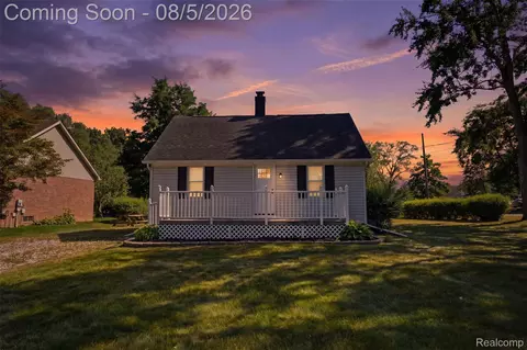 8250 Speedway Dr, Shelby Township, MI 48317
