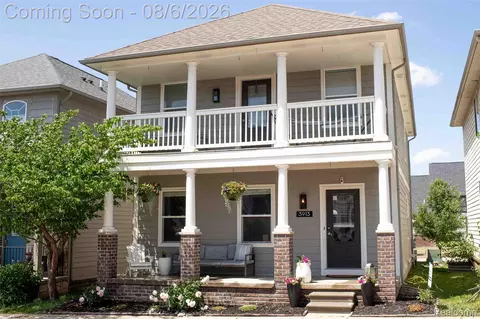 3913 Andover Ave, Auburn Hills, MI 48326