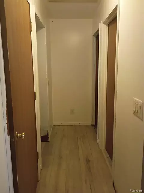 424 Maple Ave, Owosso, MI 48867 photo 3