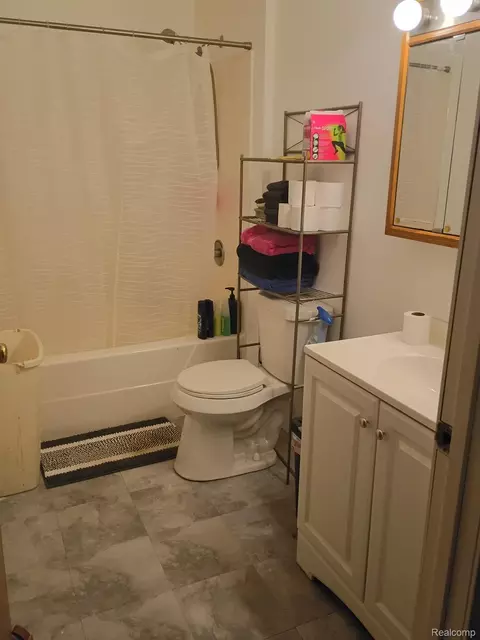 424 Maple Ave, Owosso, MI 48867 photo 4