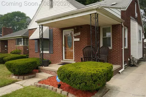 10917 Beaconsfield St, Detroit, MI 48224